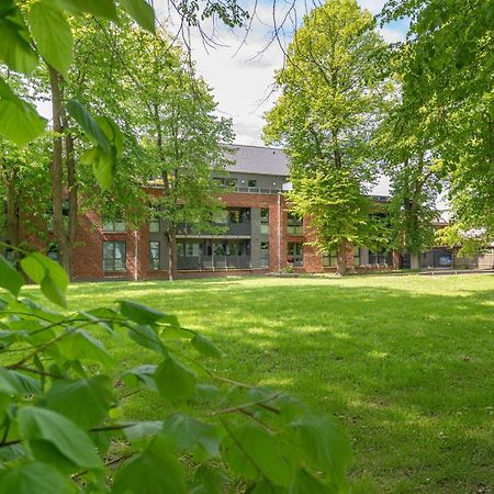 Penthouse Theo Apartment Husum  Bagian luar foto