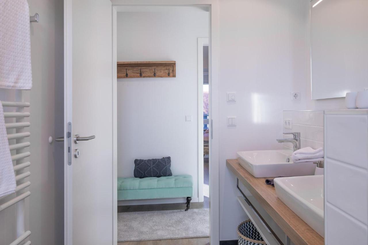 Penthouse Theo Apartment Husum  Bagian luar foto